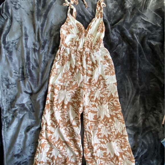 AE Jumpsuit NWT - Picture 1 of 4